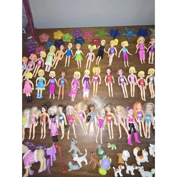 Polly Pocket - Massive Lot Of Dolls Clothing, Pets, and Accessories- Vintage - Picture 2 of 16